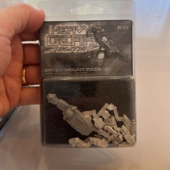 Heavy Gear Blitz unpainted metal kit lot of 4 - Picture 5 of 5